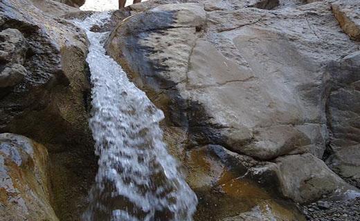 شهروندخبرنگار لرستان؛ چشم اندازی از آبشار بی نظیر غسلگه در نورآباد
