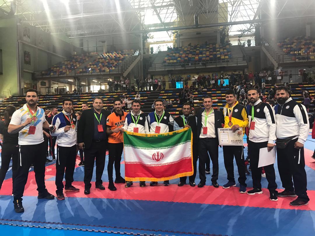 تیم کشورمان به مقام سومی مسابقات جهانی کارگران رسید تیم کشورمان به مقام سومی مسابقات جهانی کارگران رسید