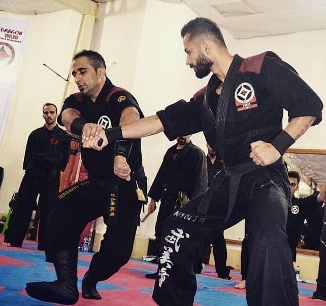 برگزاری دوره استاژ فنی دفاع شخصی گروه نینجا توشیندوی برگزاری دوره استاژ فنی دفاع شخصی گروه نینجا توشیندوی