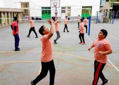 تعمیر و بهسازی 8 فضای ورزش دانش آموزی کردستان